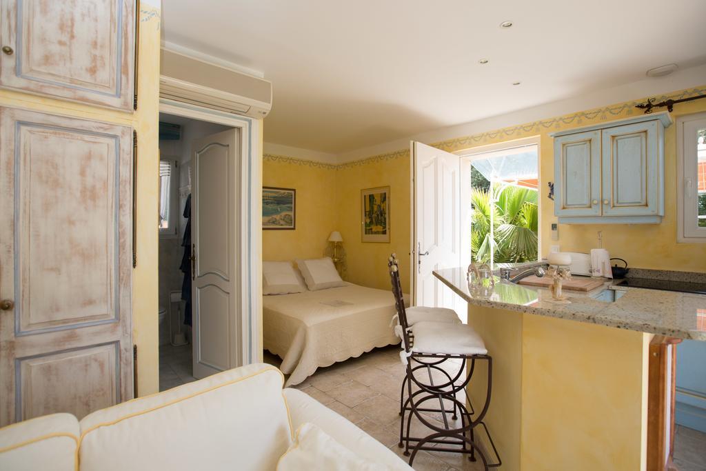 Hotel La Tarentane Grimaud Zewnętrze zdjęcie