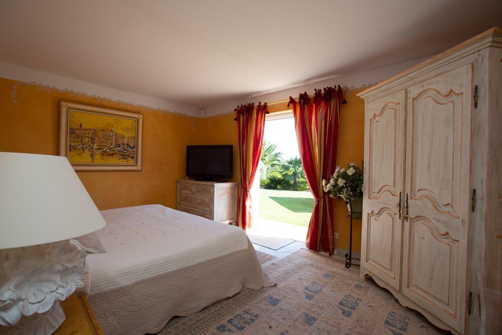 Hotel La Tarentane Grimaud Zewnętrze zdjęcie